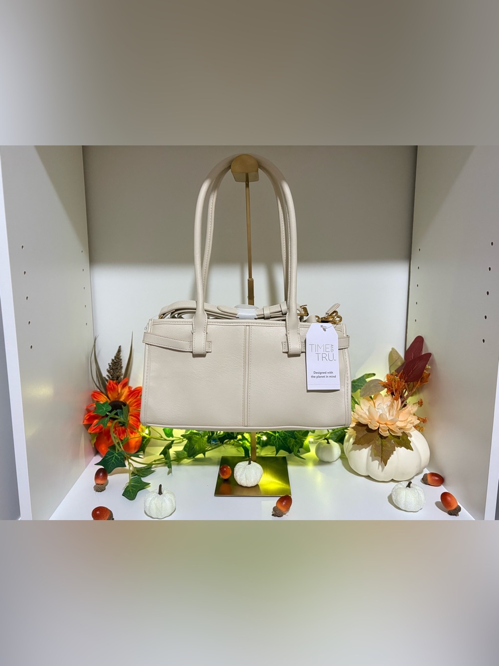 Time and Tru Beige Cream Shoulder Tote